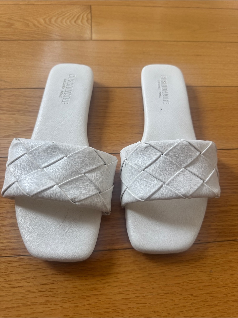 Cushionaire Sandals